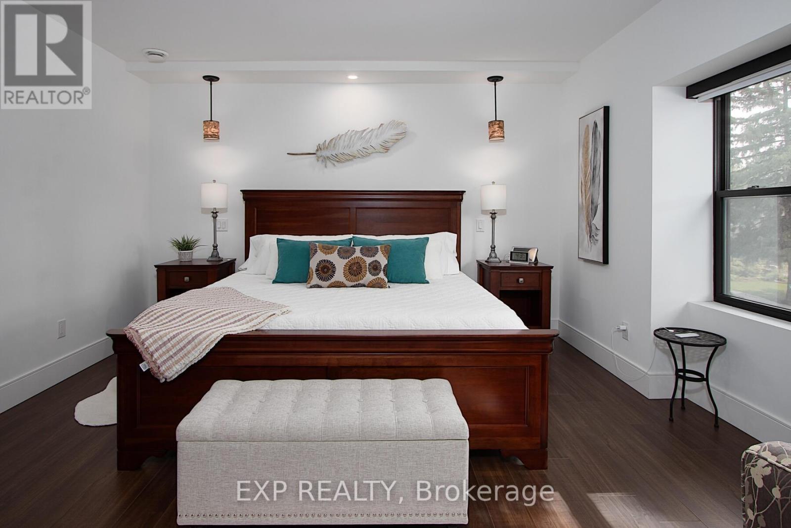 Photo 14 of Unit 4 130 Windsor Crescent, London South ON