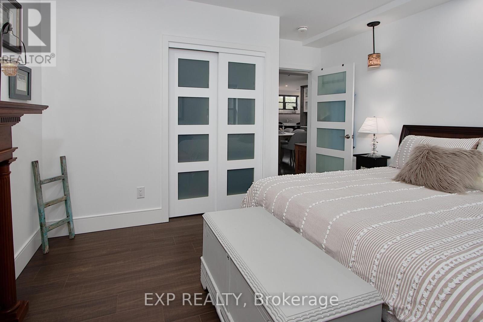 Photo 20 of Unit 4 130 Windsor Crescent, London South ON