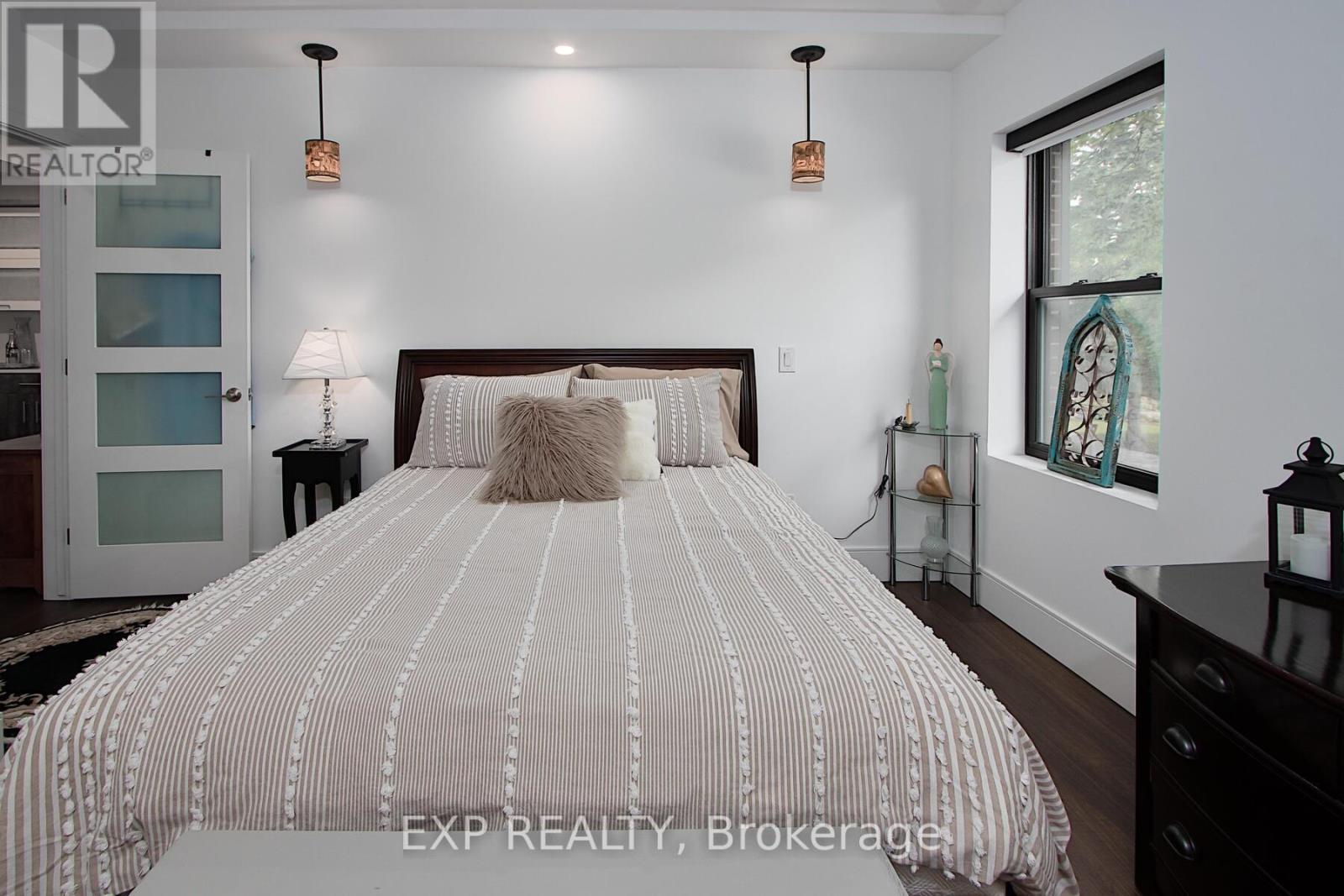 Photo 21 of Unit 4 130 Windsor Crescent, London South ON