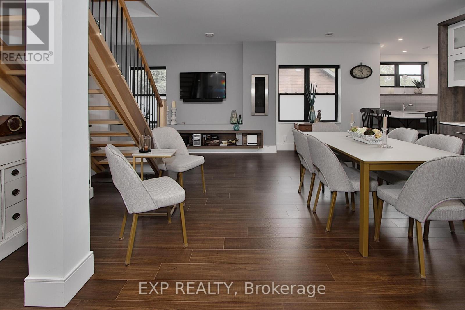 Photo 6 of Unit 4 130 Windsor Crescent, London South ON