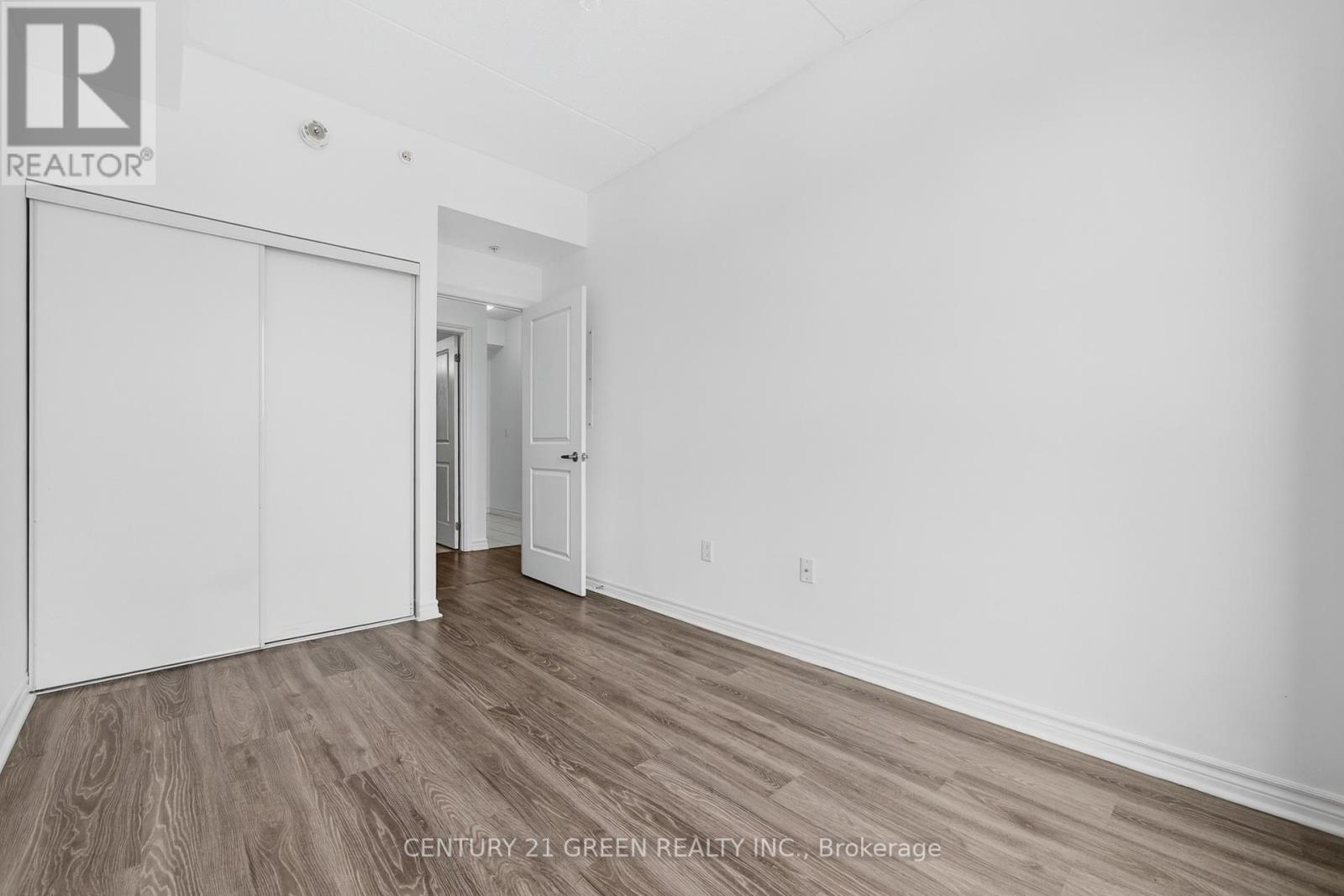 Photo 39 of 417 630 Sauve Street, Milton ON