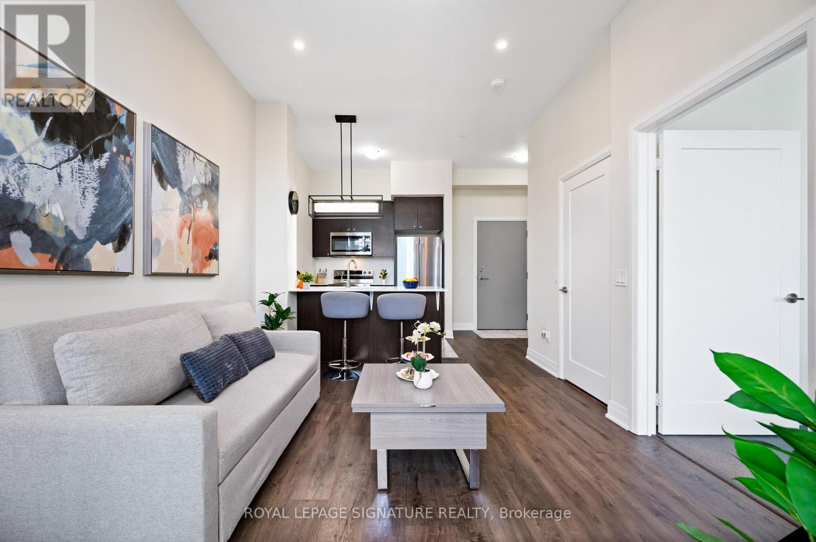 Photo 17 of 629 16 Concord Place, Grimsby ON