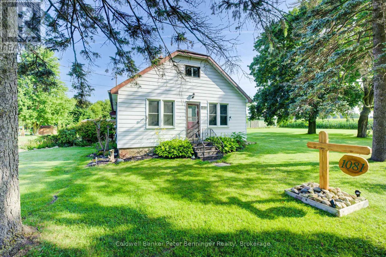 Photo 37 of 1081 Harriston Road, Howick ON
