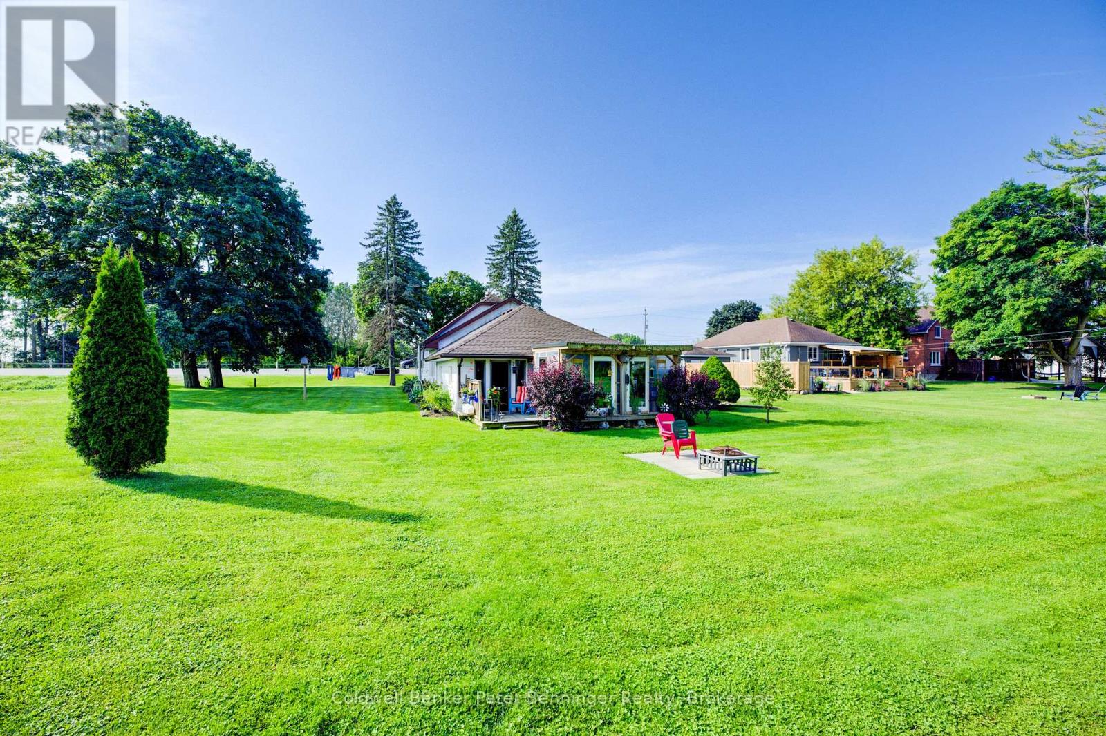 Photo 9 of 1081 Harriston Road, Howick ON