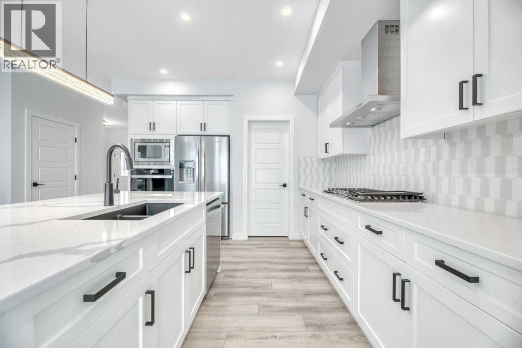 Photo 13 of 75 Amblehurst Link Nw, Calgary AB