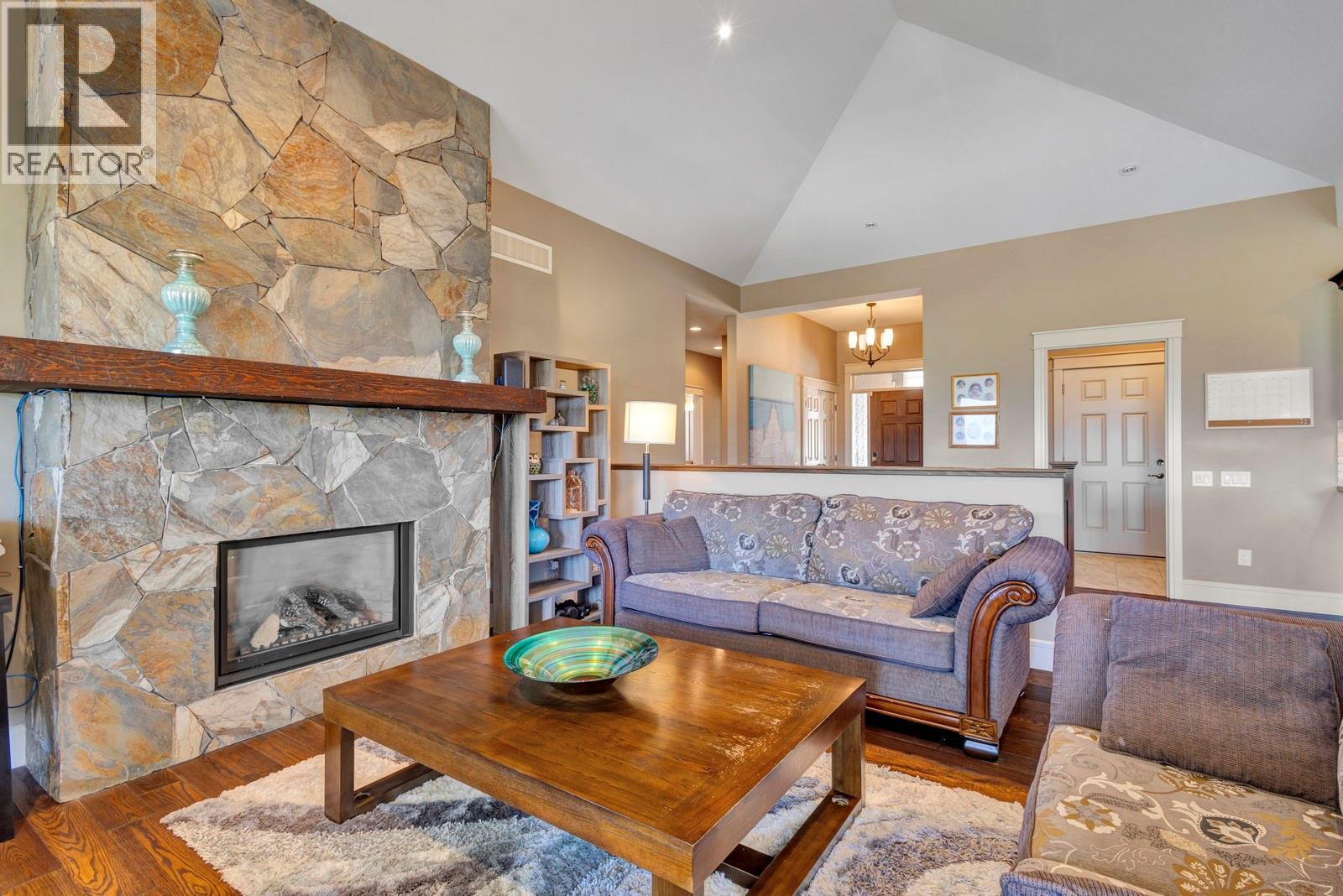  1205 Loseth Drive, Kelowna