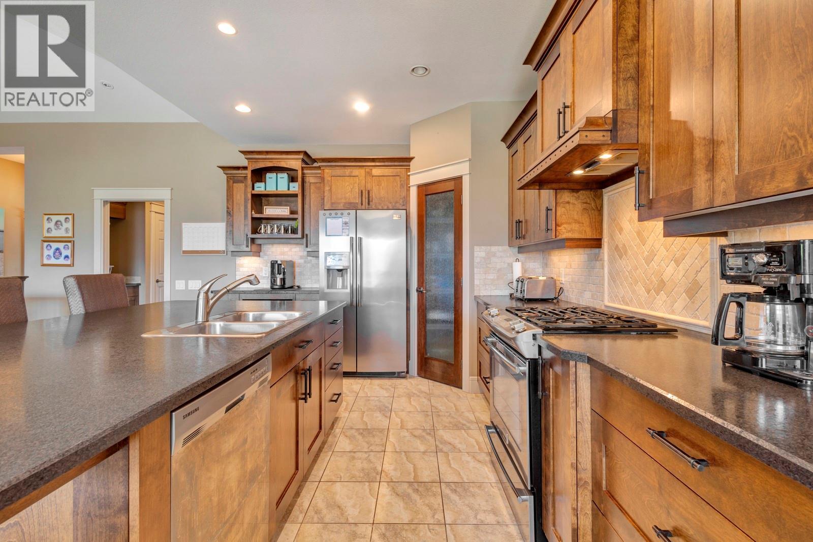  1205 Loseth Drive, Kelowna