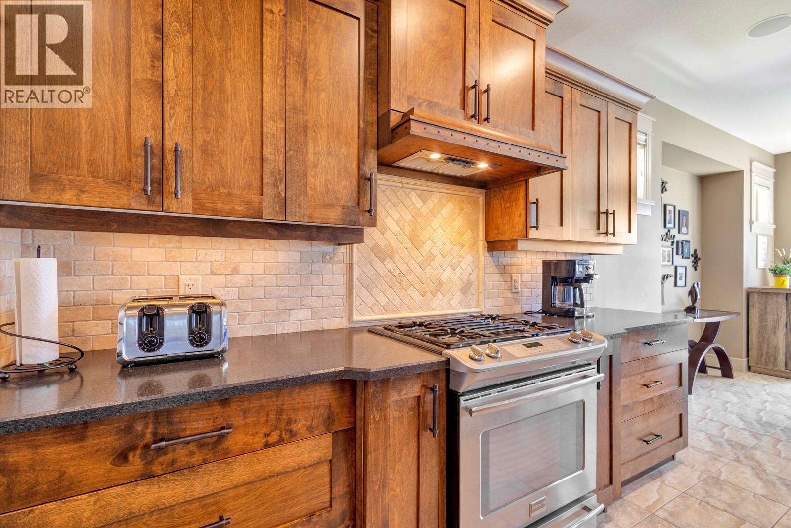  1205 Loseth Drive, Kelowna
