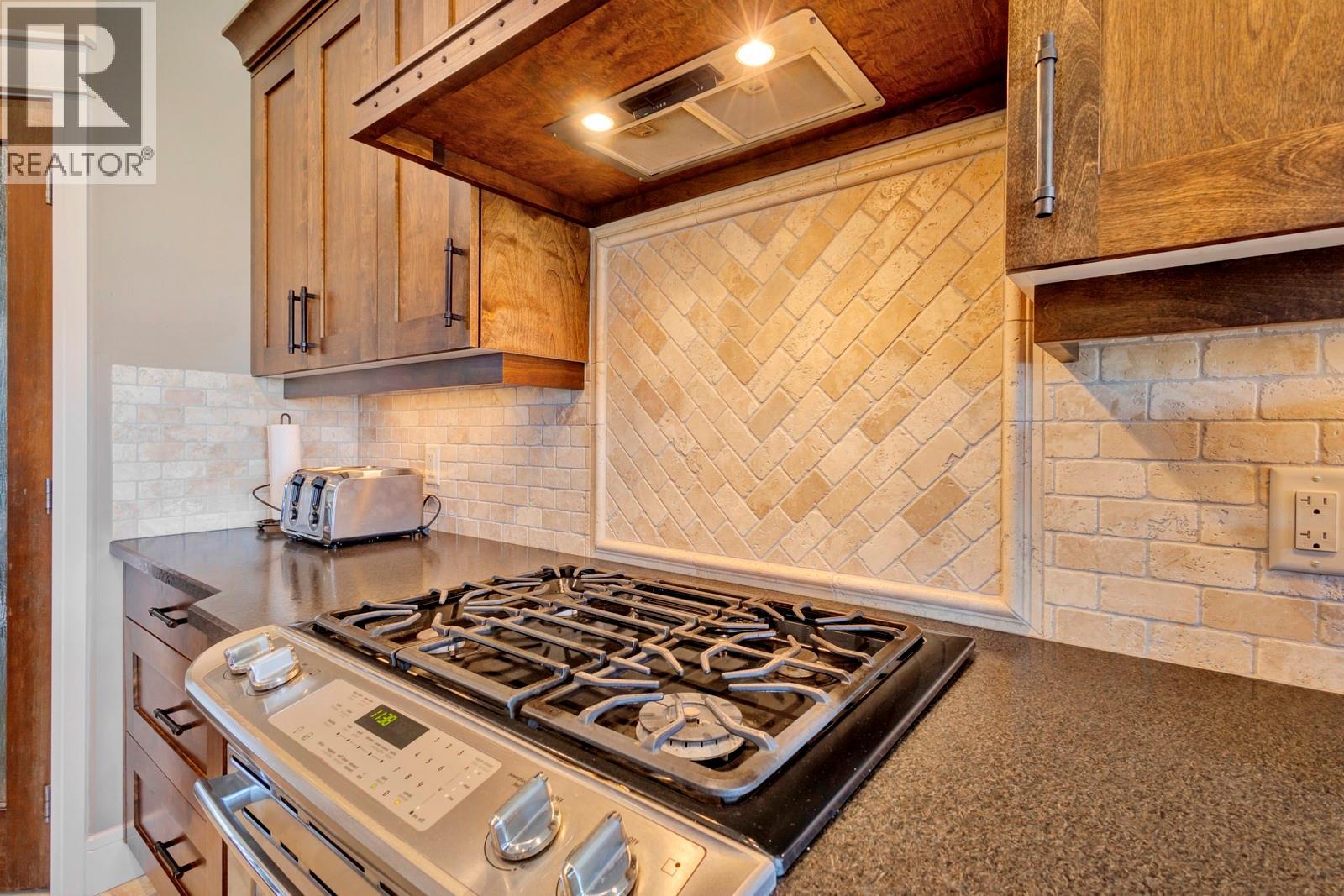  1205 Loseth Drive, Kelowna