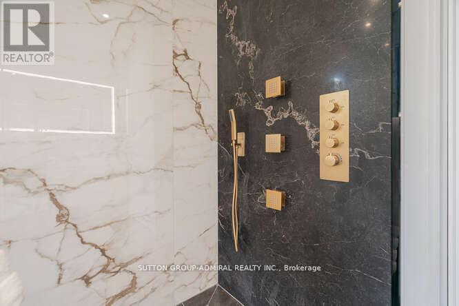 Photo 27 of 98 Babcombe Drive, Markham ON