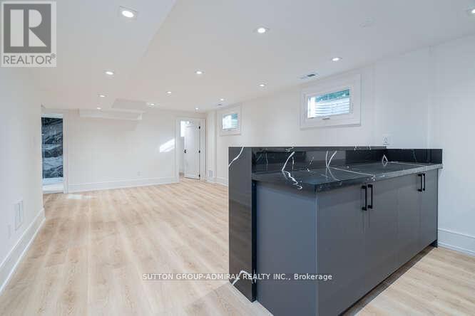 Photo 41 of 98 Babcombe Drive, Markham ON