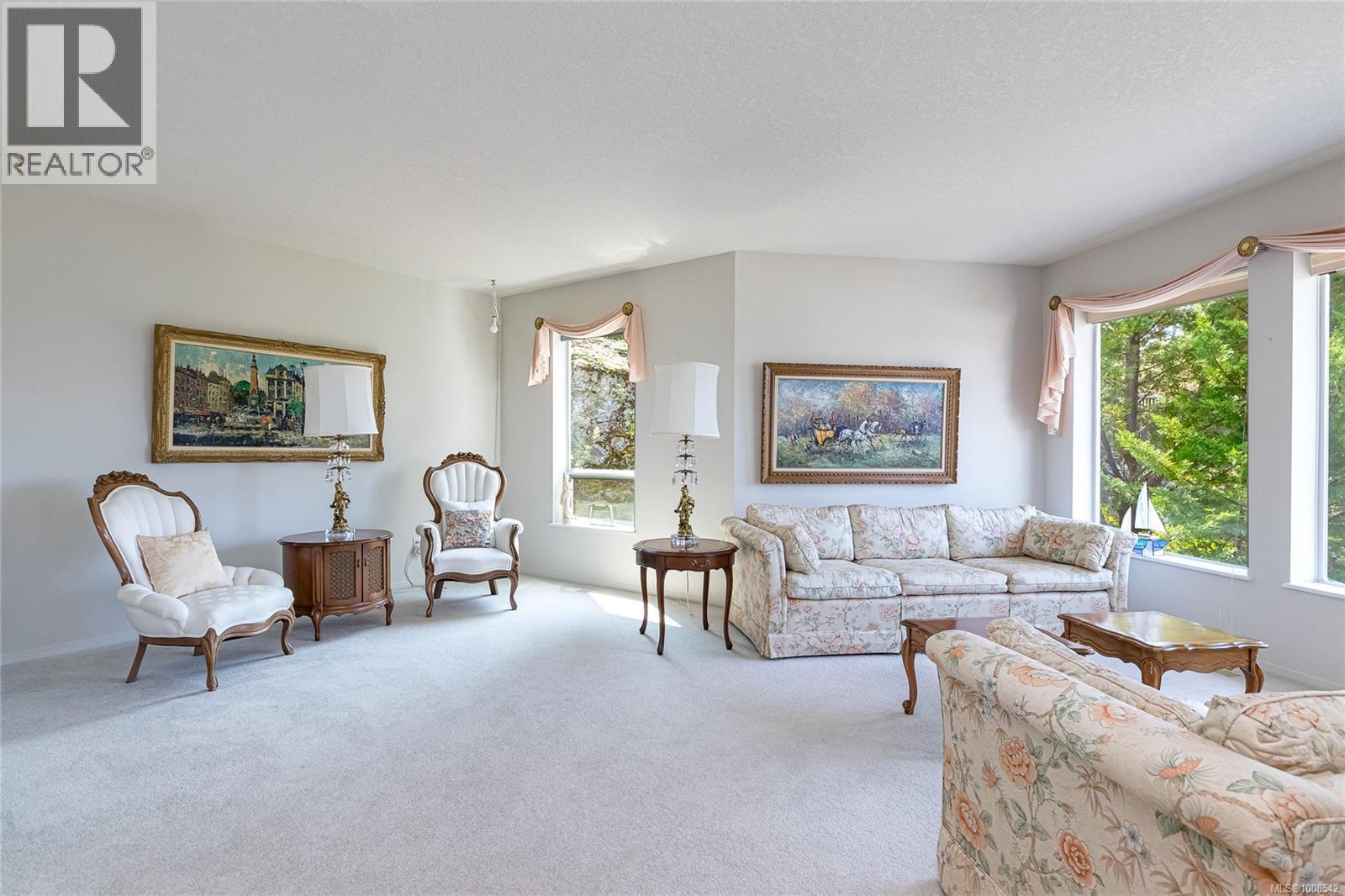 Photo 12 of 3713 Pointer Pl, Saanich BC