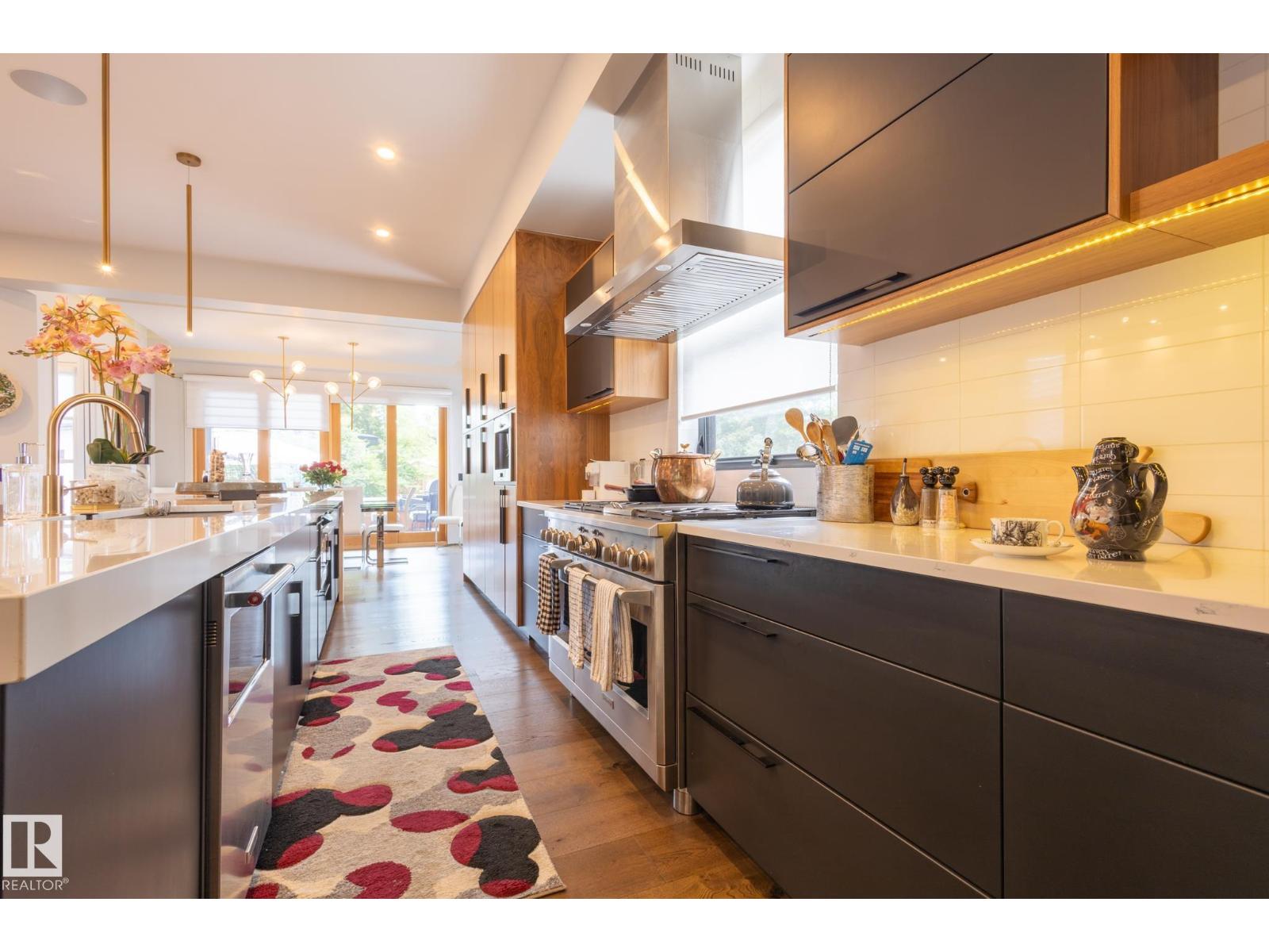Photo 11 of 14027 91 A Av Nw, Edmonton AB