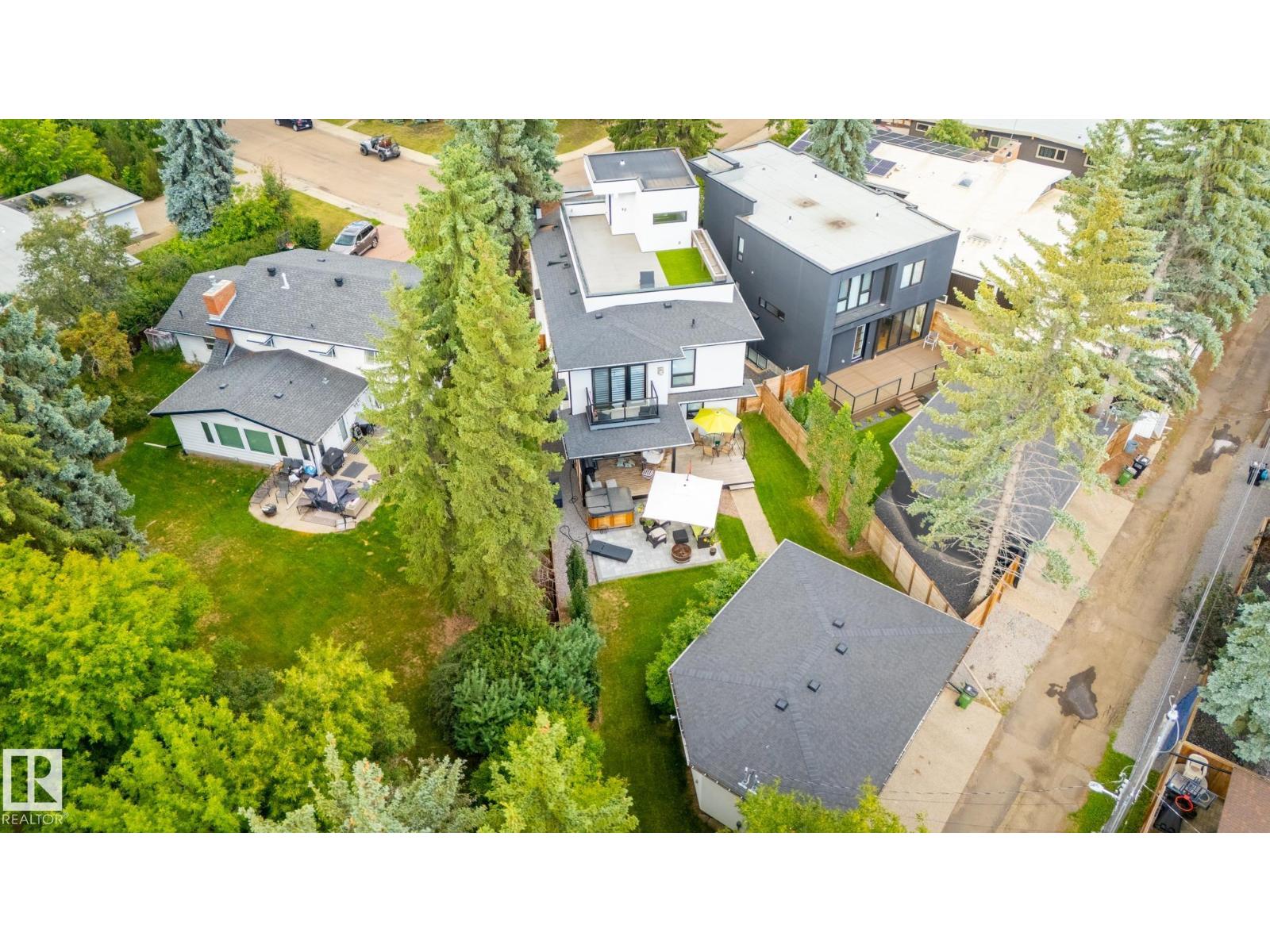 Photo 46 of 14027 91 A Av Nw, Edmonton AB