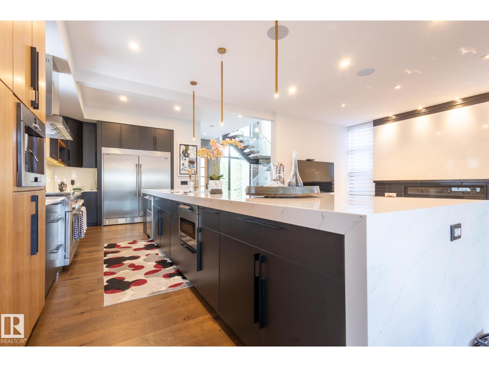 Photo 8 of 14027 91 A Av Nw, Edmonton AB
