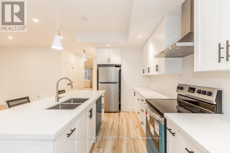 Photo 36 of 781 Oliva Street, Pickering ON