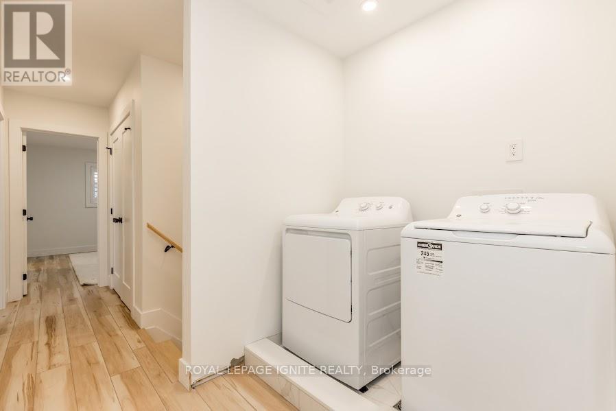 Photo 8 of 781 Oliva Street, Pickering ON