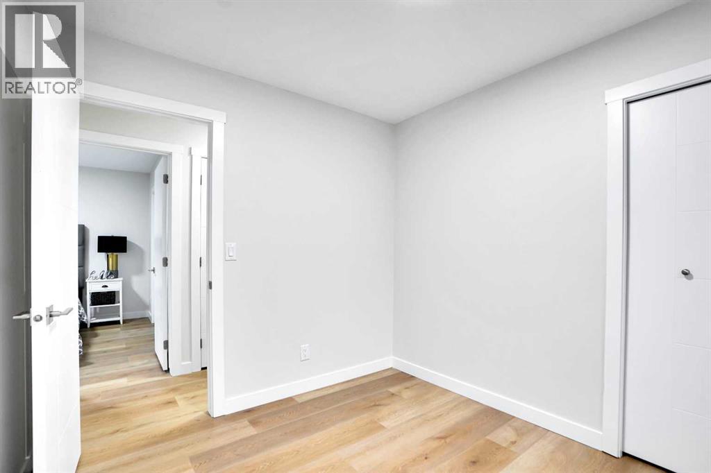 Single Family House Bi-level for Sale in B Queensland Drive SE Queensland Calgary 