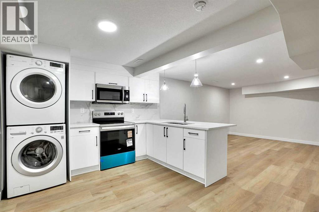 Single Family House Bi-level for Sale in B Queensland Drive SE Queensland Calgary 