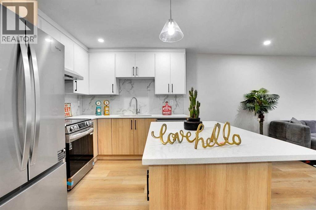 Single Family House Bi-level for Sale in B Queensland Drive SE Queensland Calgary 