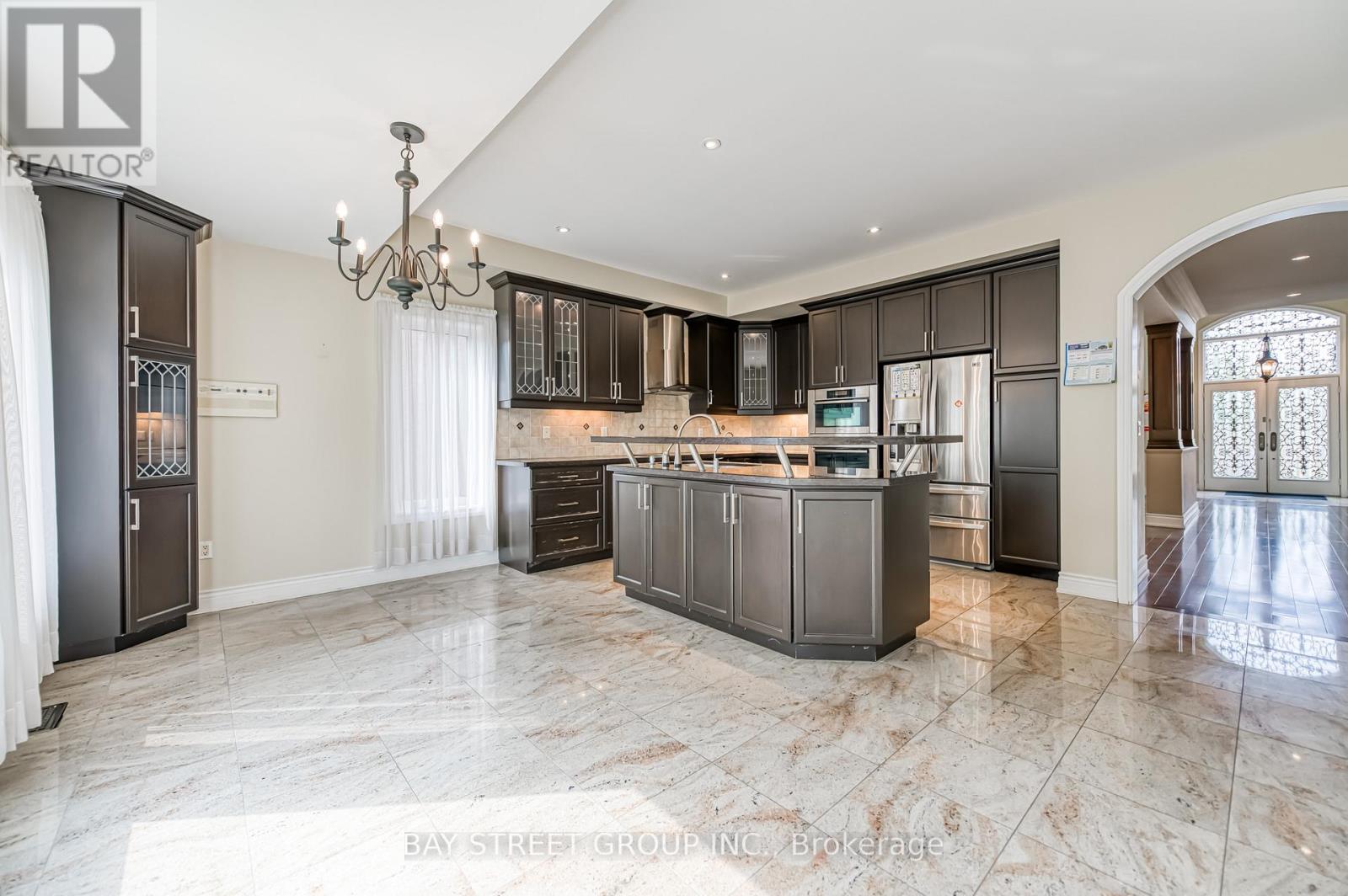 Photo 16 of 3 Edenbrook Crescent, Richmond Hill ON