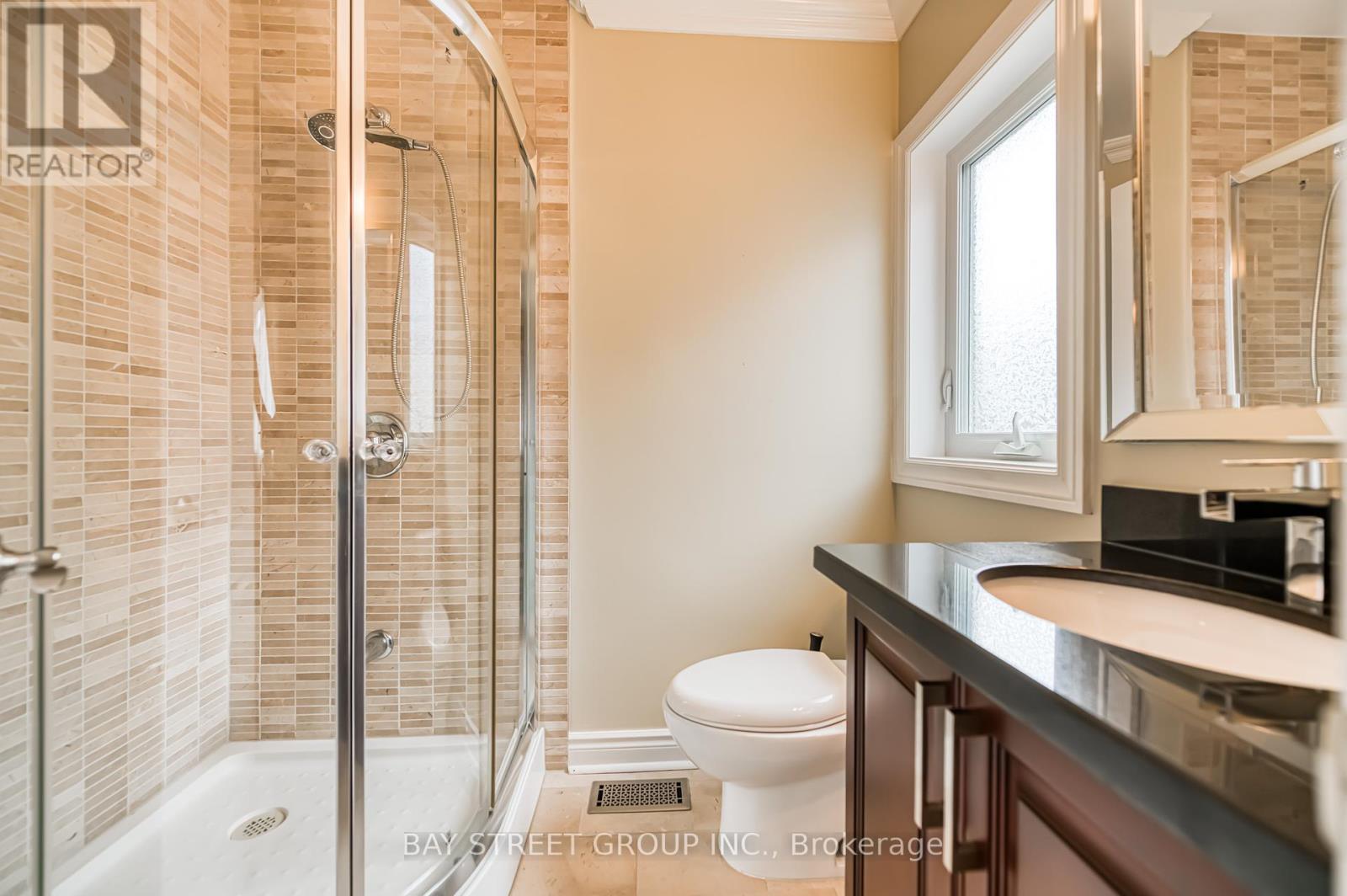 Photo 33 of 3 Edenbrook Crescent, Richmond Hill ON