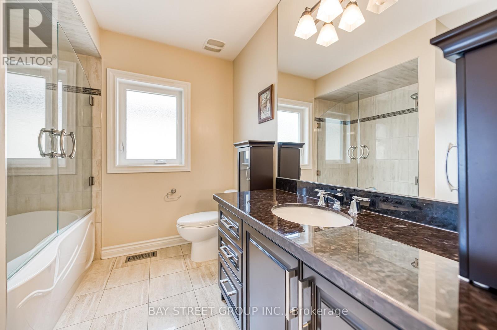 Photo 34 of 3 Edenbrook Crescent, Richmond Hill ON