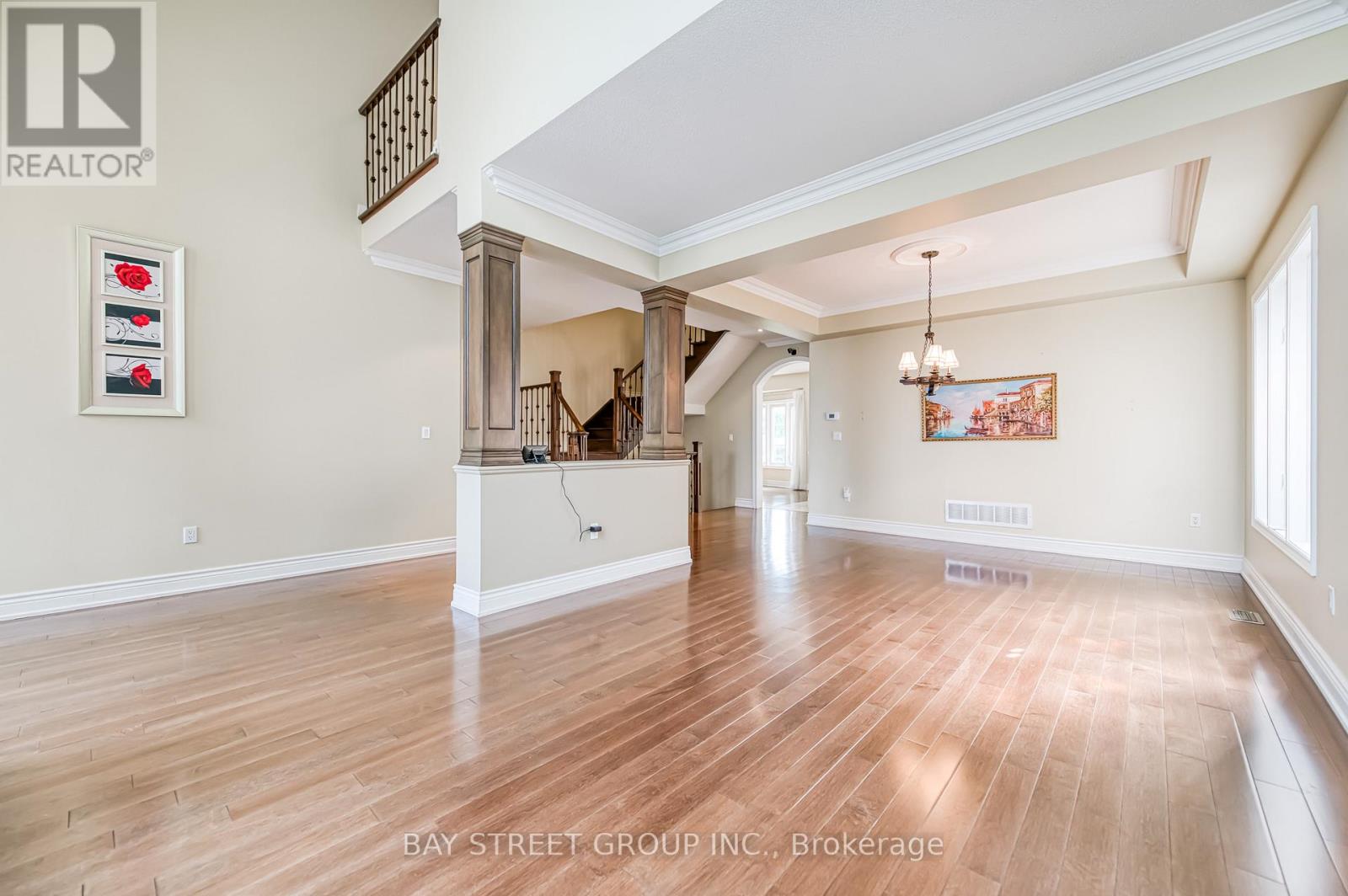 Photo 5 of 3 Edenbrook Crescent, Richmond Hill ON