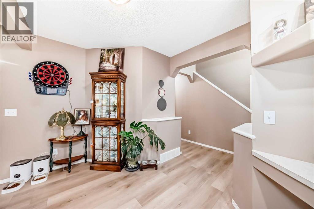 Photo 30 of 65 Cougarstone Circle Sw, Calgary AB
