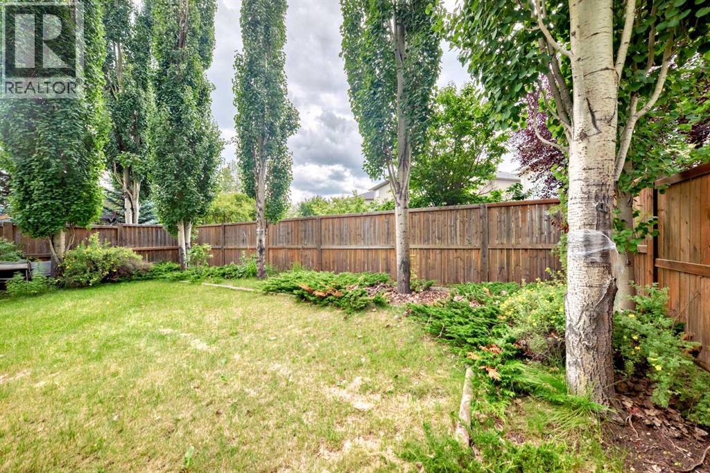 Photo 37 of 65 Cougarstone Circle Sw, Calgary AB