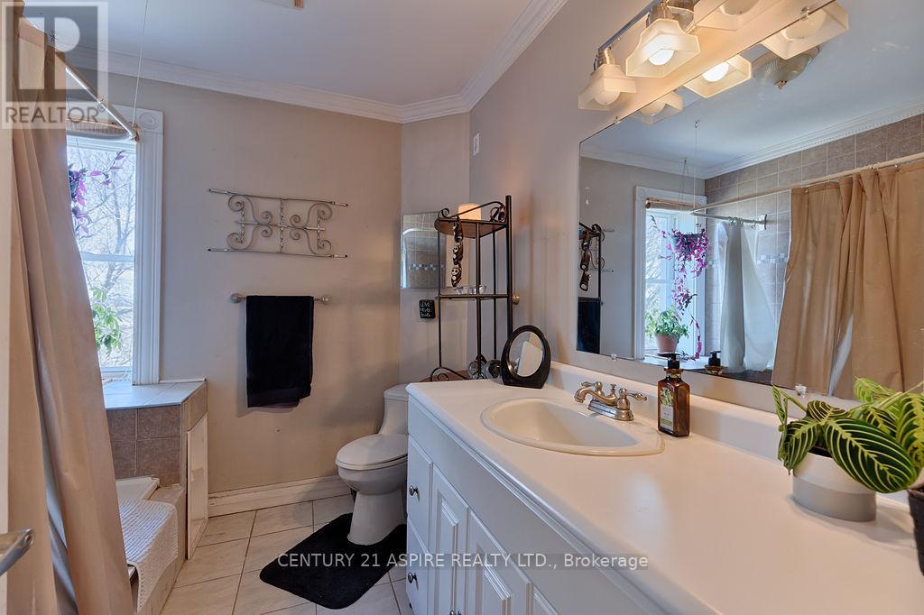 Photo 4 of 3802 Mclaughlin Road, Whitewater Region ON