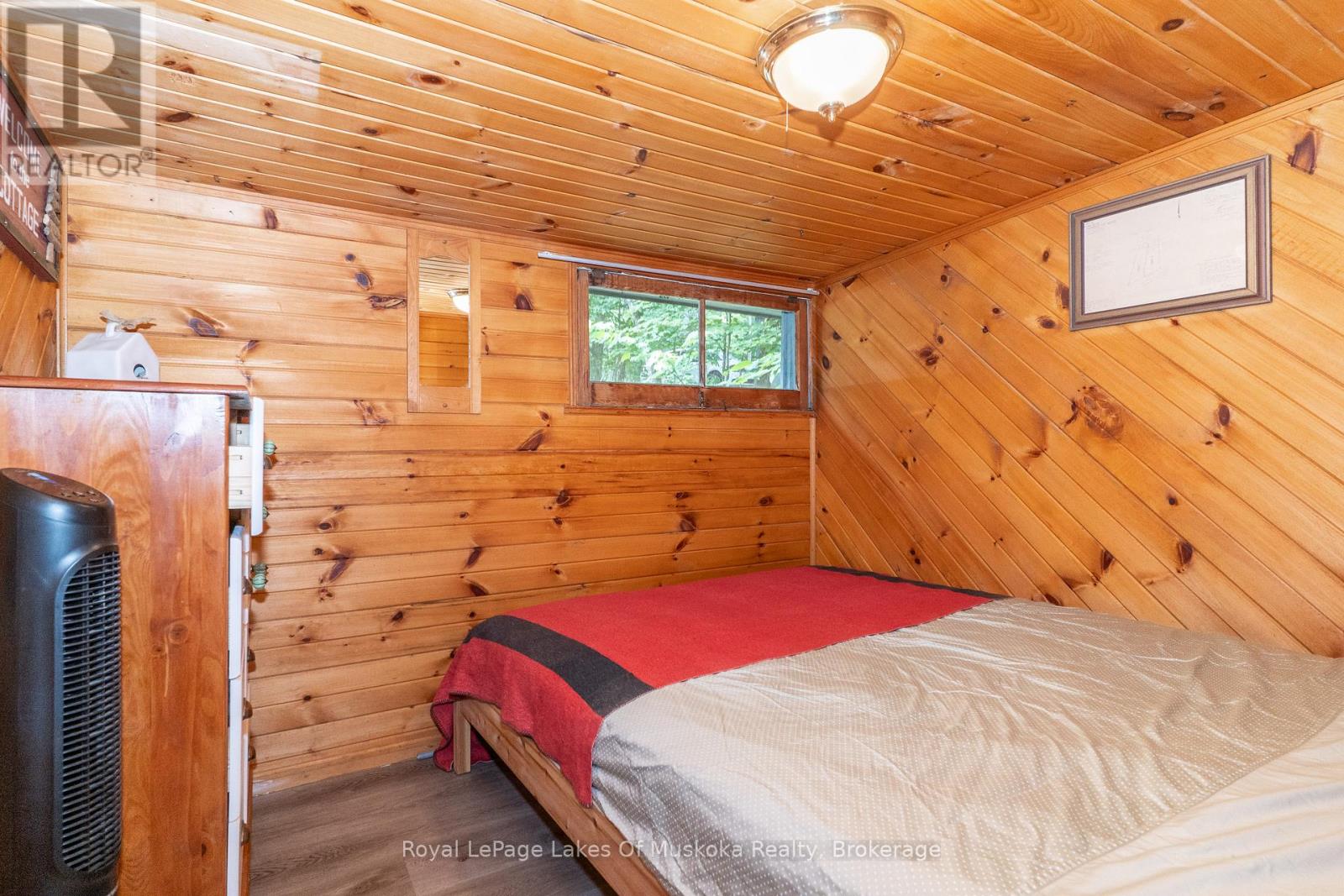 Photo 12 of 1072 Long Lake Road, Muskoka Lakes ON