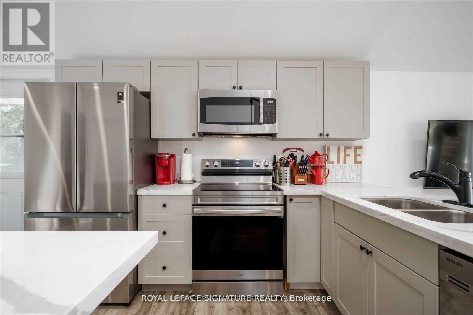 Photo 10 of 1051 Norley Drive, Algonquin Highlands ON