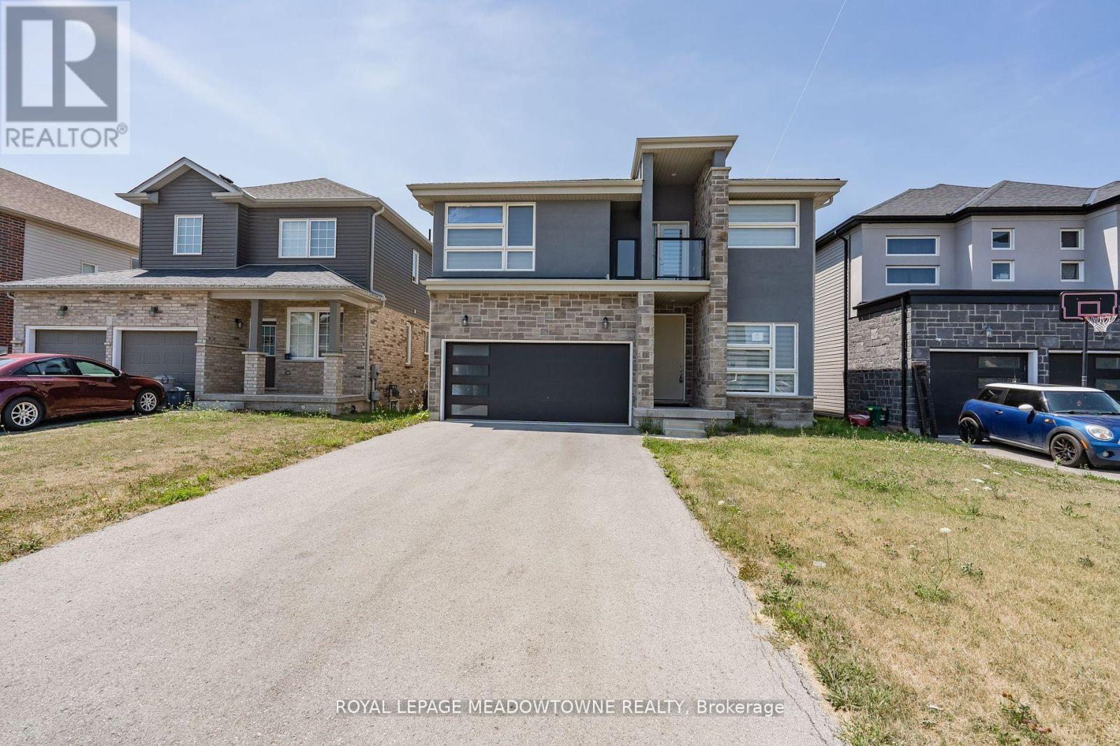 Photo 1 of 16 Bethune Avenue, Welland ON