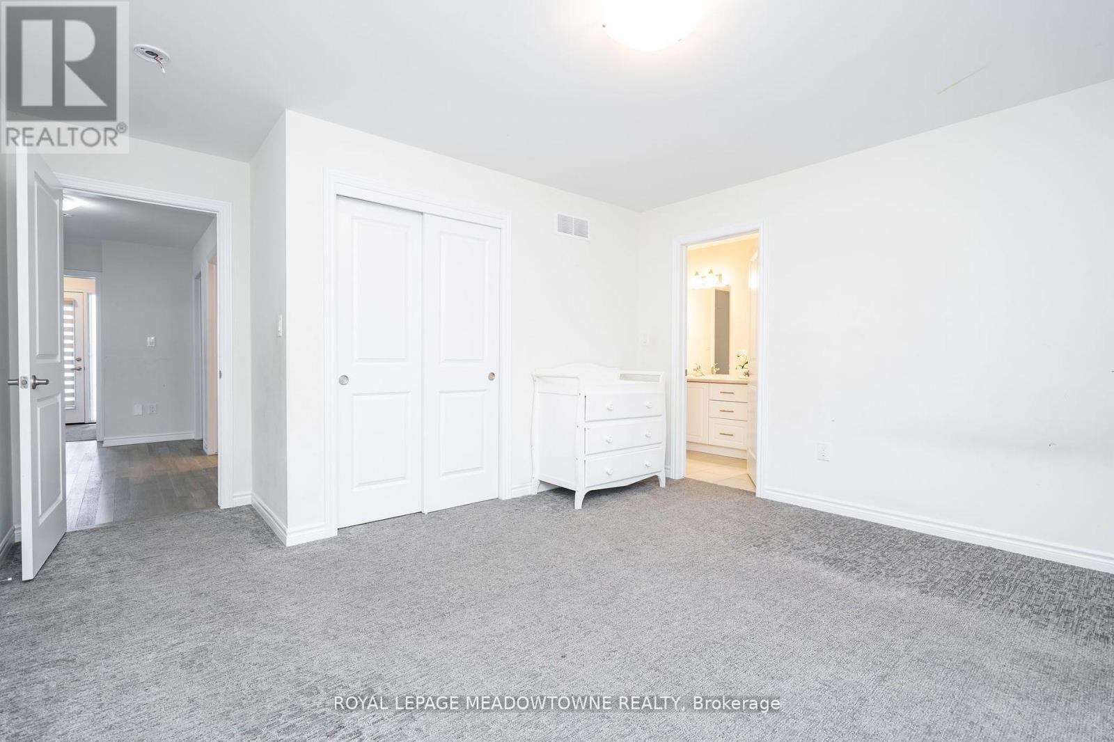 Photo 21 of 16 Bethune Avenue, Welland ON