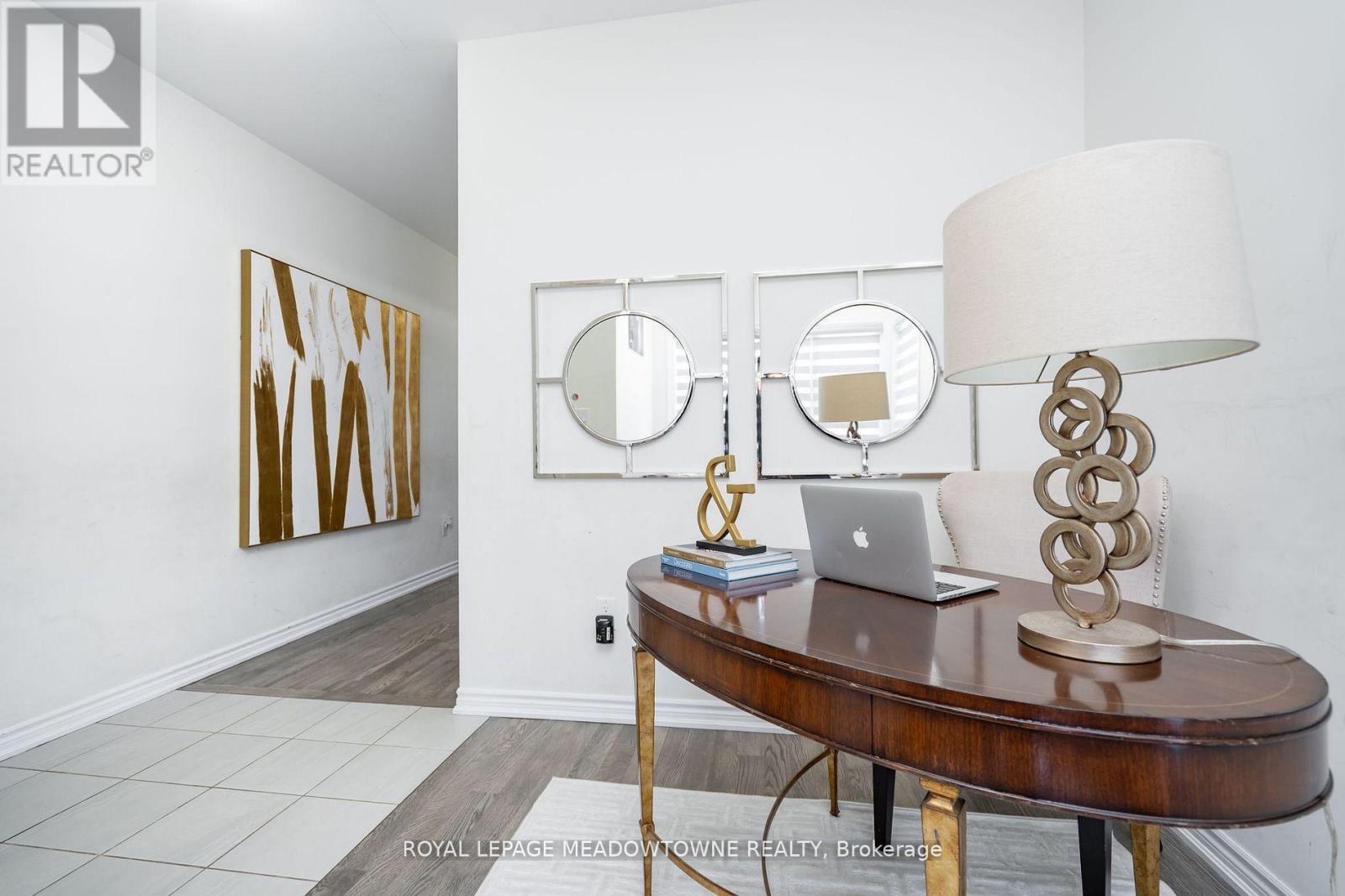 Photo 4 of 16 Bethune Avenue, Welland ON
