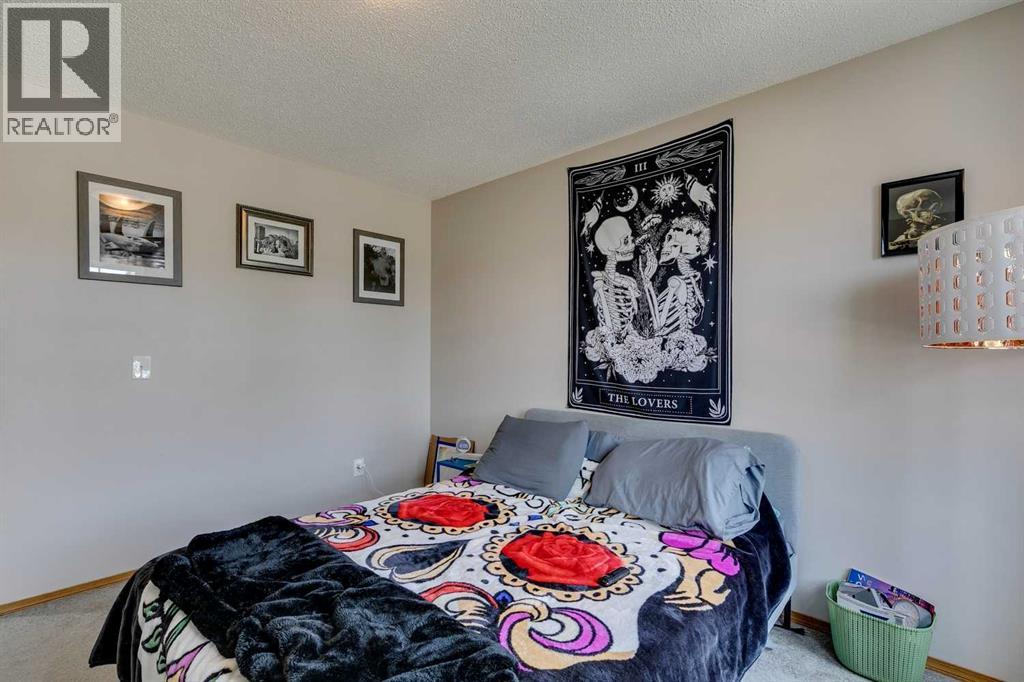 Photo 19 of 190 Everoak Gardens Sw, Calgary AB