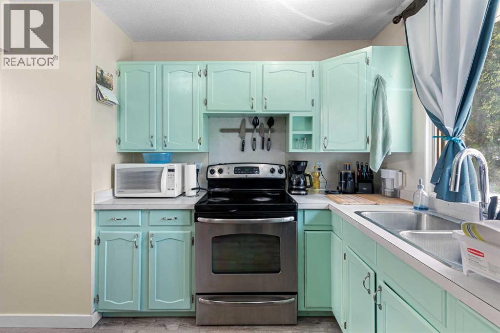 Photo 11 of 3240 33 A Avenue Se, Calgary AB