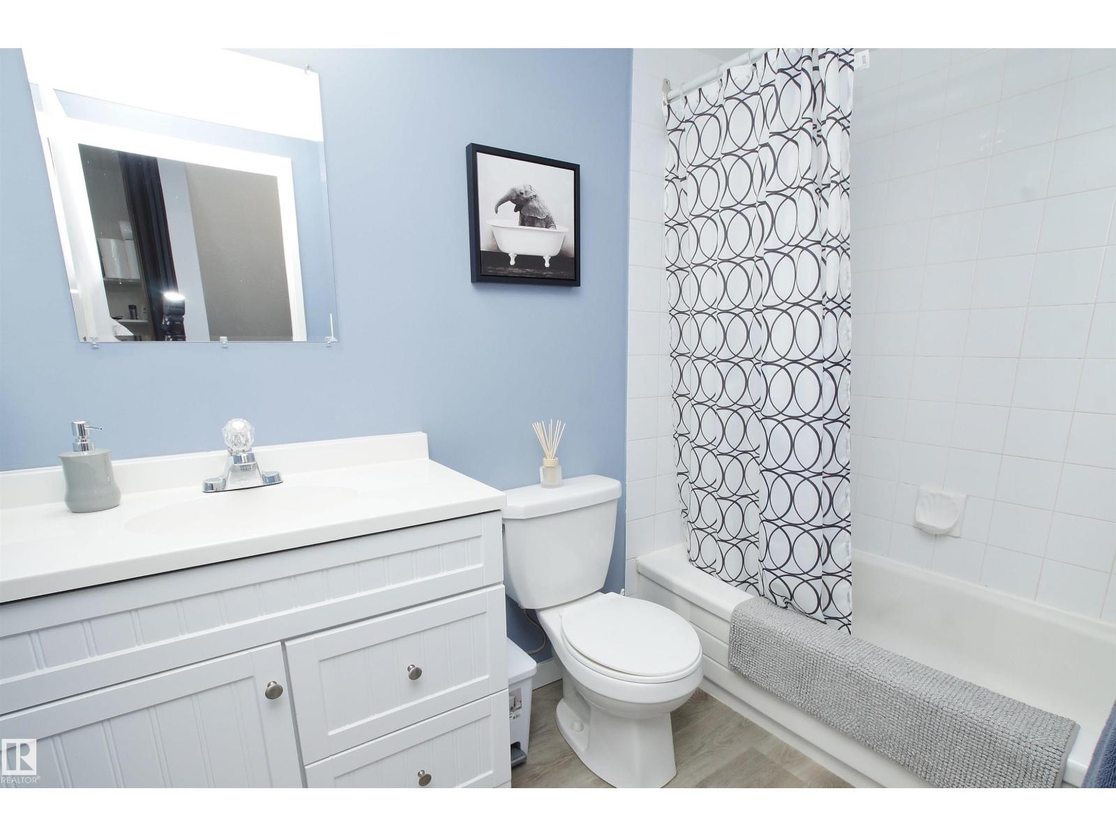 Photo 17 of 30 13580 38 St Nw, Edmonton AB