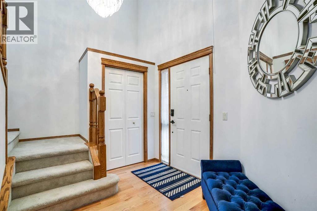 Single Family House for Sale in  Somerset Manor SW Somerset Calgary 
