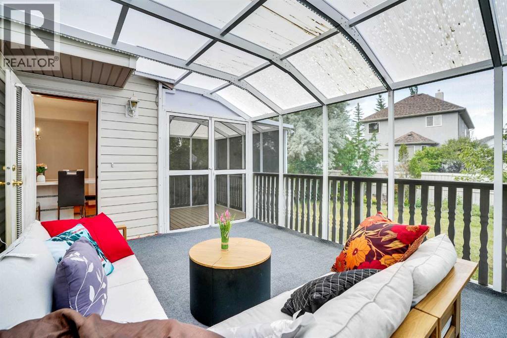 Single Family House for Sale in  Somerset Manor SW Somerset Calgary 