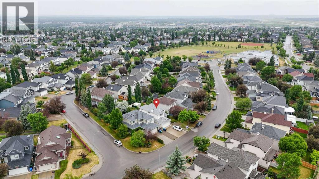 Single Family House for Sale in  Somerset Manor SW Somerset Calgary 