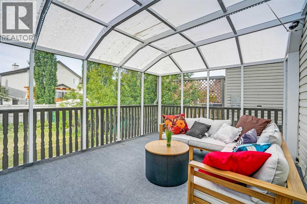 Single Family House for Sale in  Somerset Manor SW Somerset Calgary 