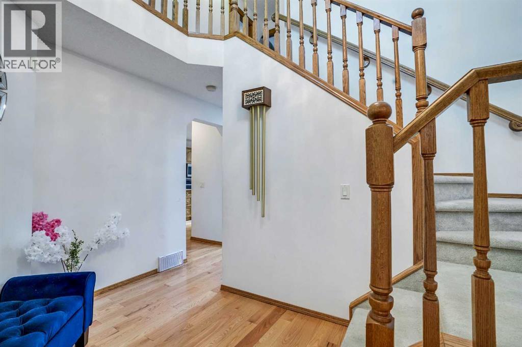 Single Family House for Sale in  Somerset Manor SW Somerset Calgary 