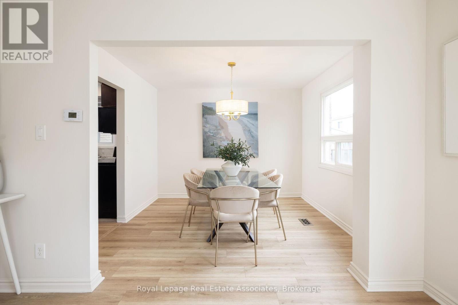 Photo 13 of 161 Morton Way, Brampton ON
