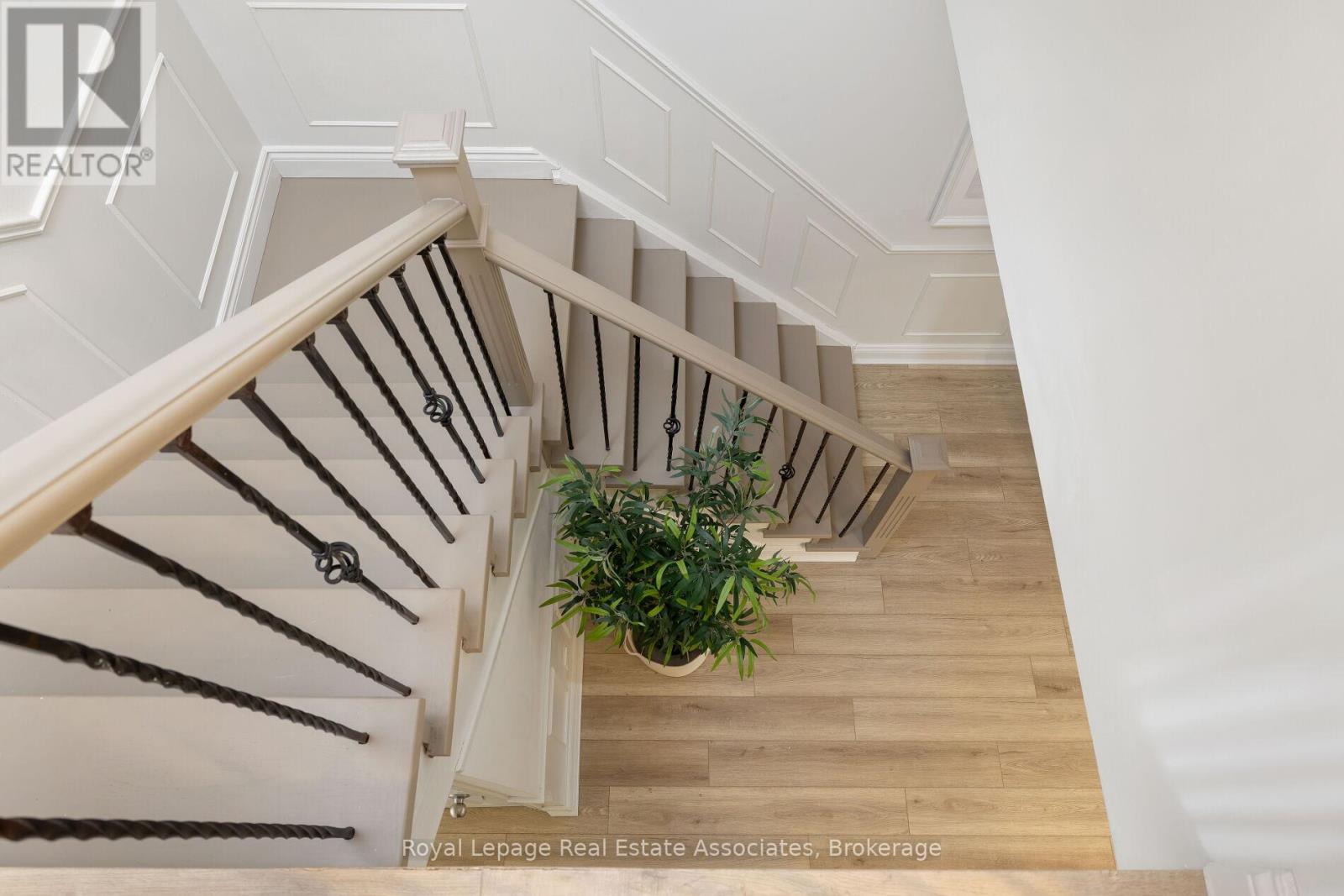 Photo 20 of 161 Morton Way, Brampton ON