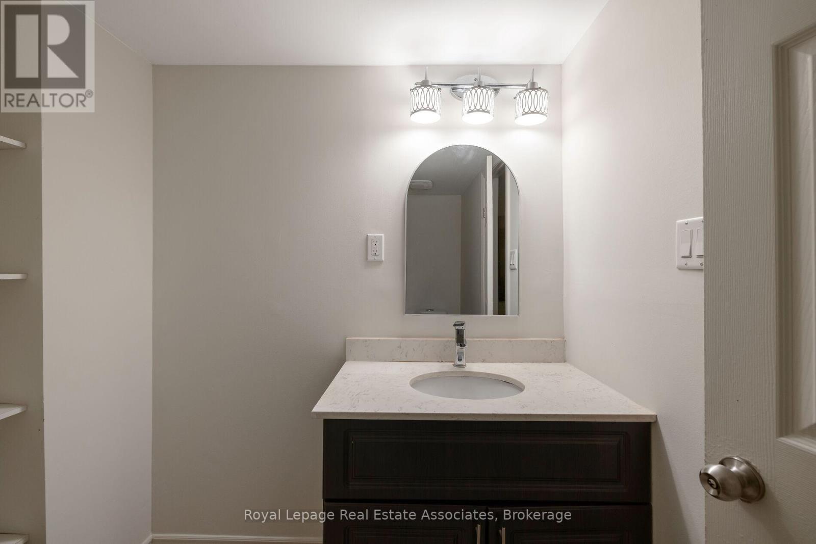 Photo 45 of 161 Morton Way, Brampton ON