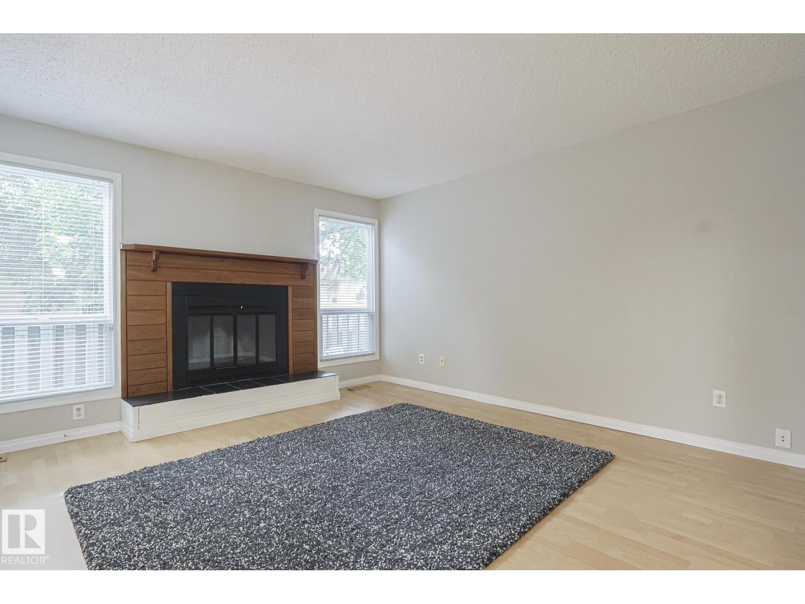 Photo 2 of 45 4610 17 Av Nw, Edmonton AB