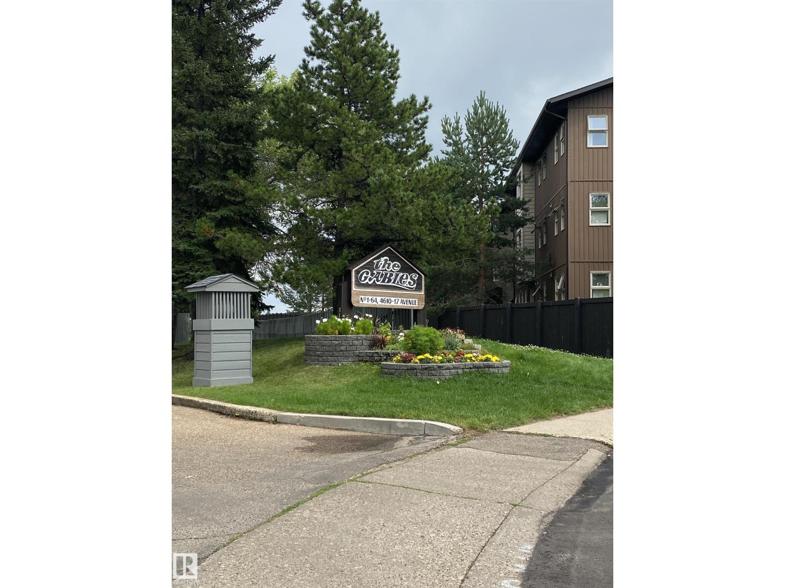 Photo 25 of 45 4610 17 Av Nw, Edmonton AB