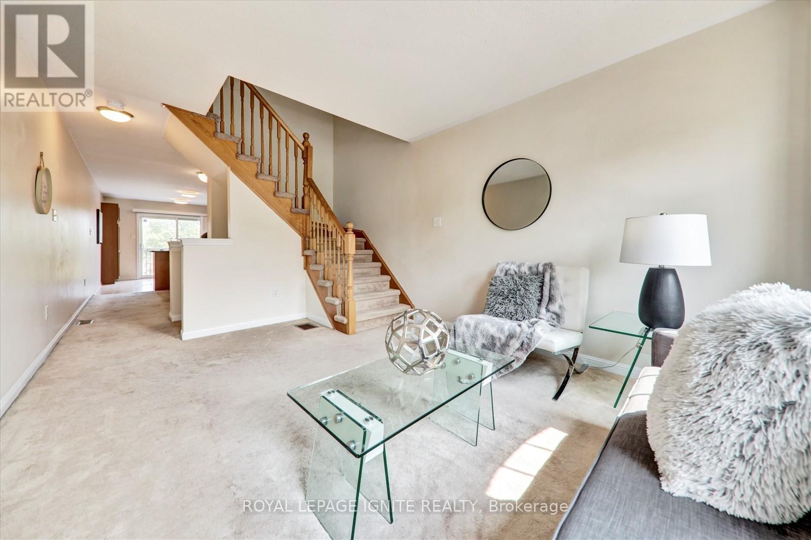 Photo 10 of 21 Ecopark Gate, Toronto ON